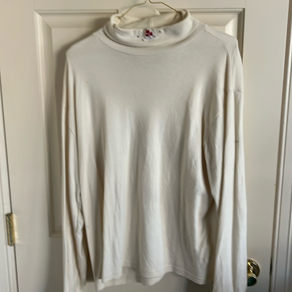 Woolrich cream colored turtle neck shirt